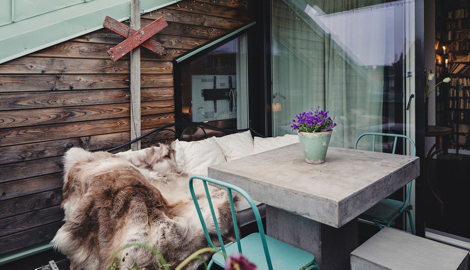 Фотография: Балкон, Терраса в стиле Скандинавский, Малогабаритная квартира, Квартира, Дома и квартиры, Мансарда – фото на INMYROOM