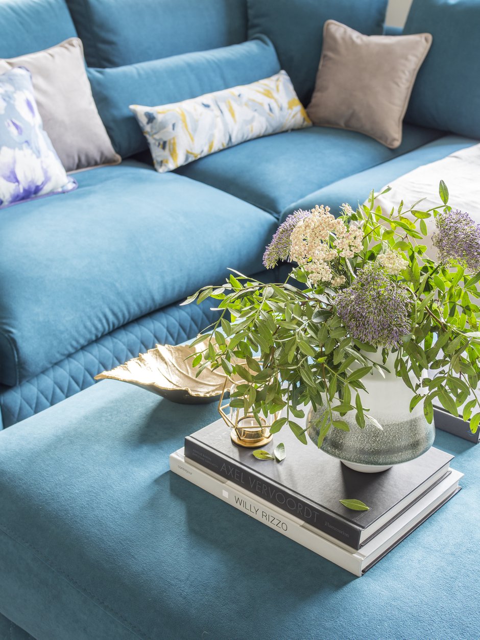 Фотография: Гостиная в стиле Классический, Современный, Квартира, Проект недели, Нижний Новгород, 2 комнаты, 60-90 метров, Bilbao Design – фото на INMYROOM