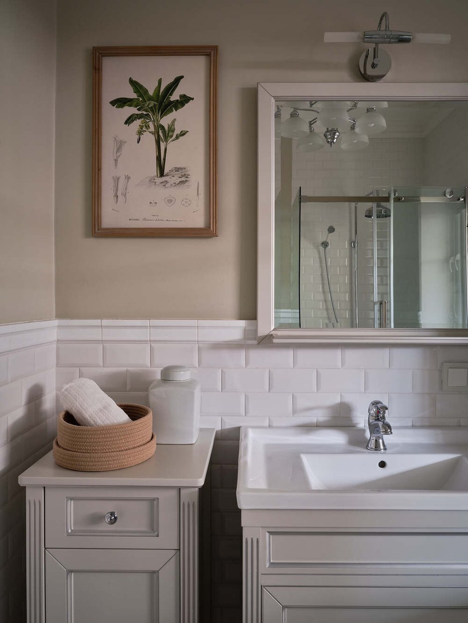 Фотография: Ванная в стиле Классический, Современный, Дом, Проект дня, Москва, Дом и дача, Блочный дом, 4 и больше, Более 90 метров, классический с современными элементами, Екатерина Бачурина – фото на INMYROOM