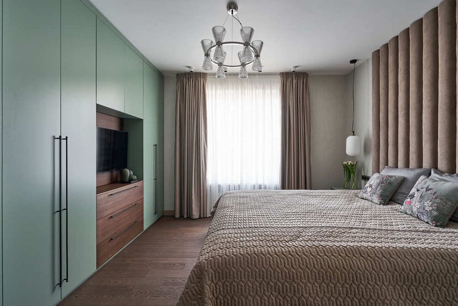 Все хранение сделали максимально скрытым за фасадами шкафов.