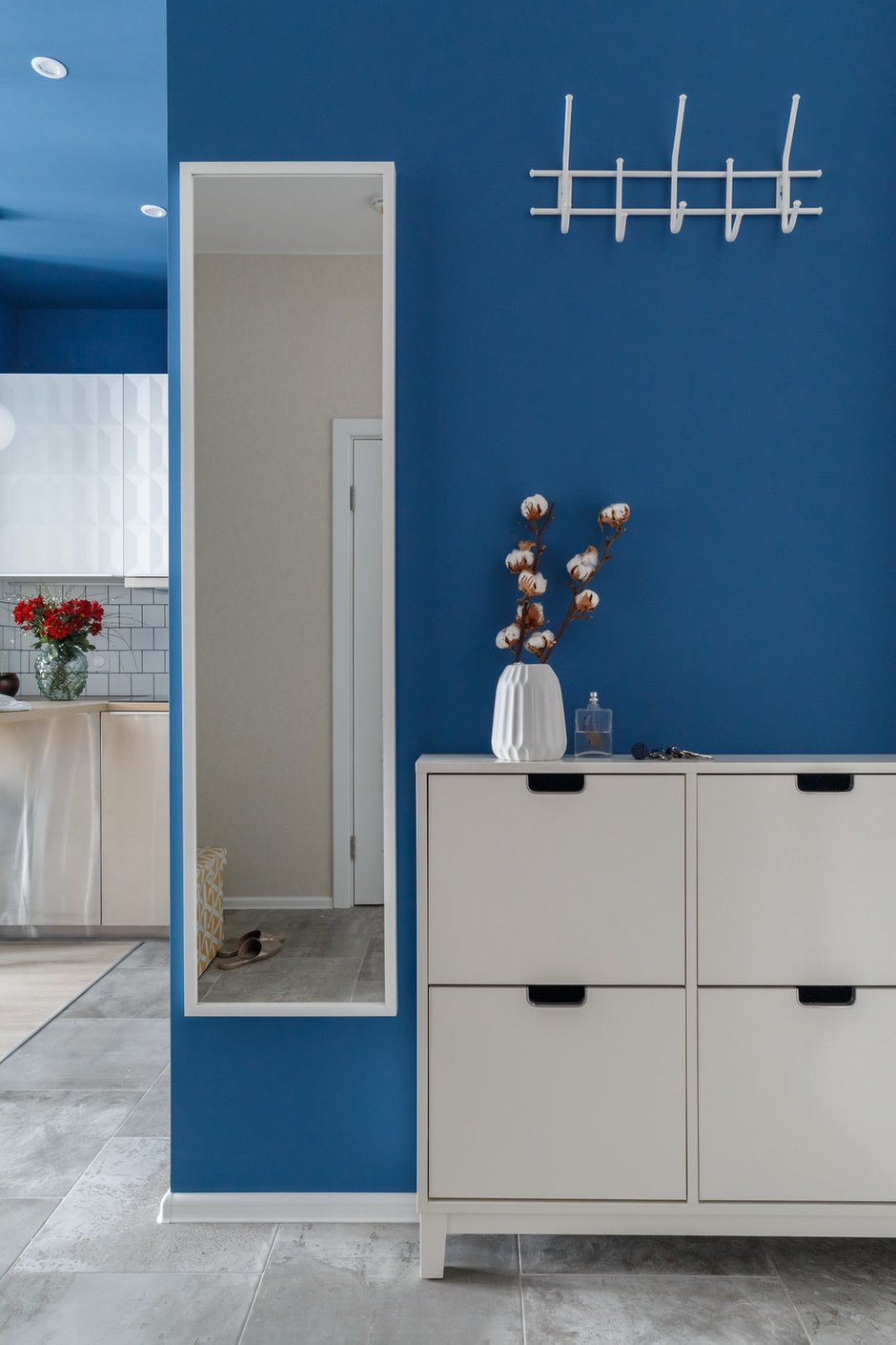 Фотография: Прихожая в стиле Современный, Квартира, Проект недели, Москва, 2 комнаты, 40-60 метров, Марина Новикова, Ольга Льюис, United Decor – фото на INMYROOM