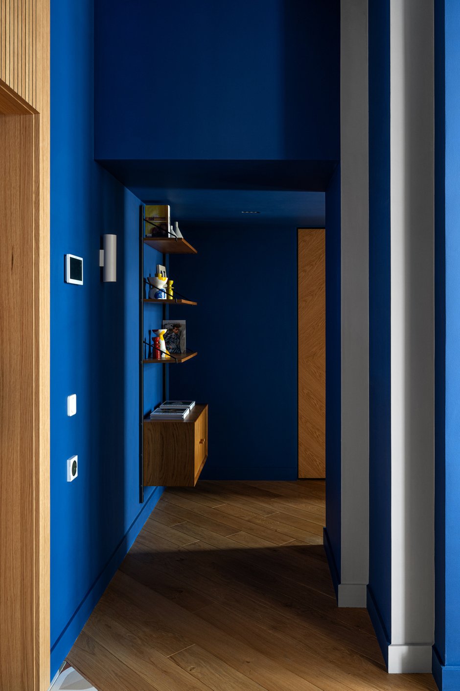 Фото: Коридор в стиле Модерн, Эклектика, Квартира, Проект дня, Москва, 3 комнаты, Более 90 метров, Анна Малютина, ЖК Одинград - фото на INMYROOM