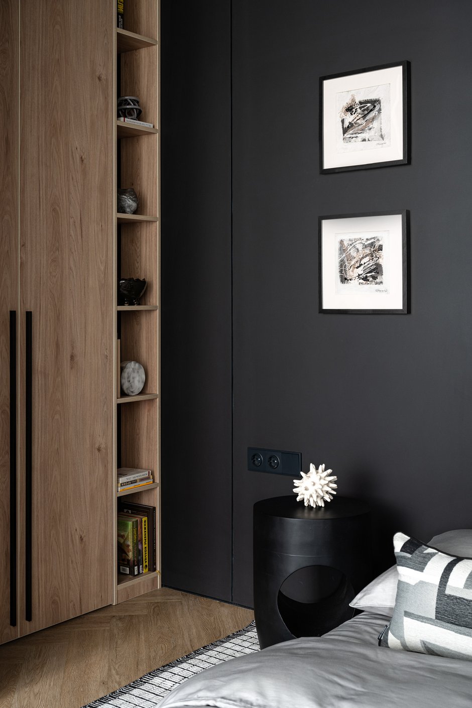 Фотография:  в стиле , Малогабаритная квартира, Квартира, Проект дня, Москва, П-44, Панельный дом, 1 комната, до 40 метров, современный с элементами минимализма – фото на INMYROOM