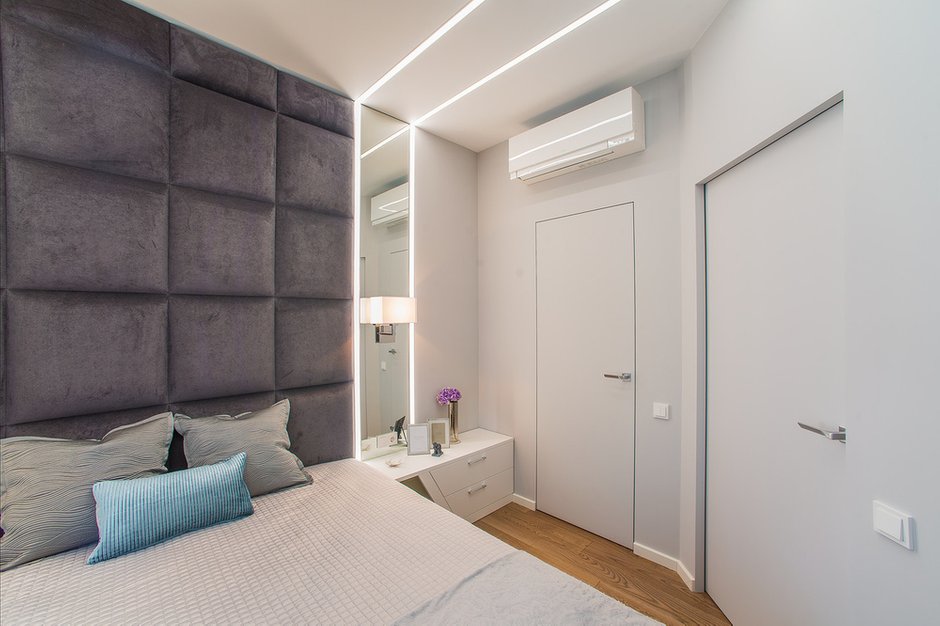 Фотография: Спальня в стиле Минимализм, Квартира, Проект недели, Москва, Монолитный дом, 3 комнаты, 60-90 метров, Сергей Саргин, ЖК «Двинцев 14» – фото на INMYROOM