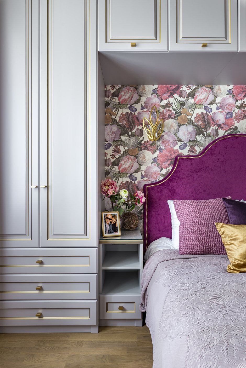 Фотография: Спальня в стиле Классический, Современный, Квартира, Проект недели, Москва, Кирпичный дом, 4 и больше, 60-90 метров, Юлия Левина – фото на INMYROOM