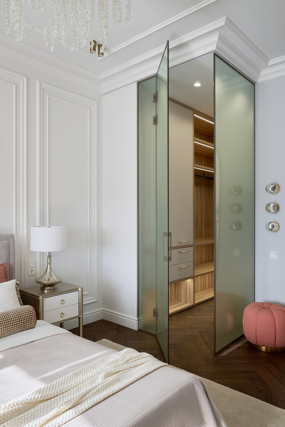 Фотография: в стиле , Квартира, Проект дня, 3 комнаты, Более 90 метров, Эксклюзивные проекты, современный с элементами неоклассики, Новосибирская область, Кольцово – фото на INMYROOM