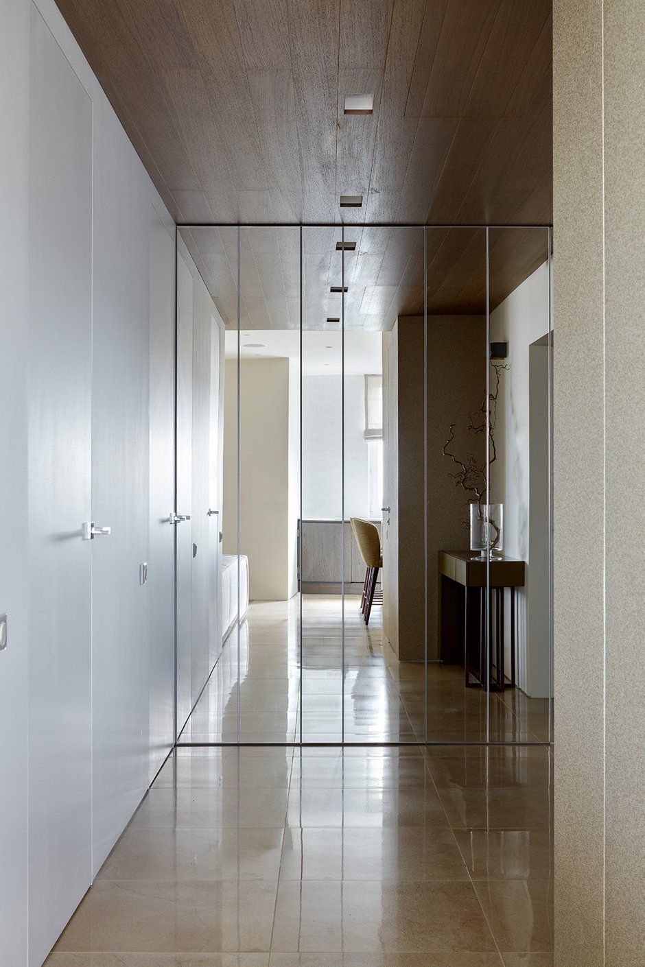 Фотография: Прихожая в стиле Современный, Квартира, Проект недели, Москва, Ариана Ахмад, Татьяна Карякина, Монолитный дом, 3 комнаты, Более 90 метров, #эксклюзивныепроекты – фото на INMYROOM