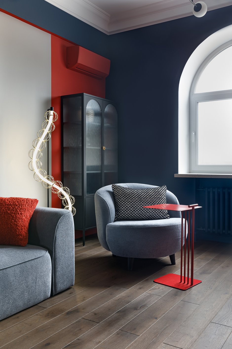 Фотография: Гостиная в стиле Современный, Квартира, Проект дня, Москва, Сталинка, Кирпичный дом, 4 и больше, Более 90 метров, Марина Рукавишникова – фото на INMYROOM