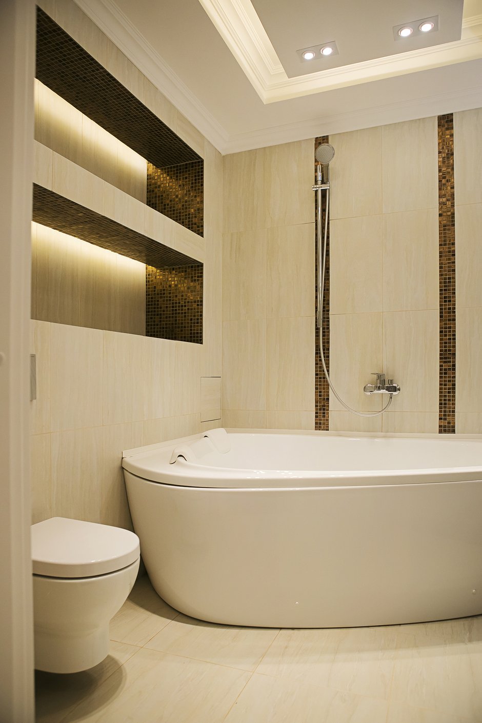 Фотография: Ванная в стиле Современный, Классический, Квартира, Дома и квартиры, Проект недели – фото на INMYROOM