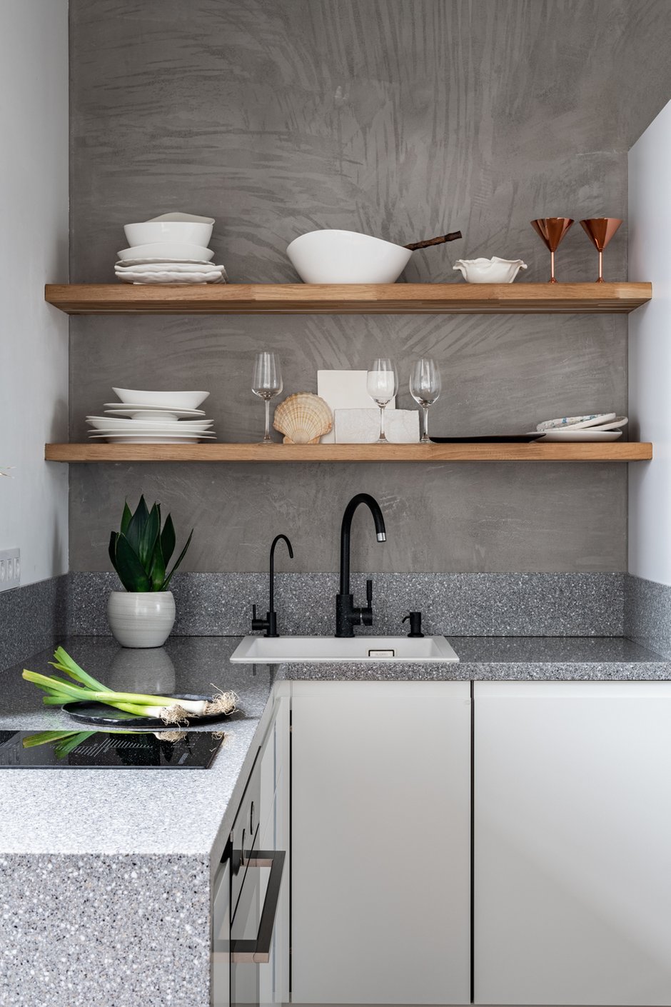 Фотография: Кухня и столовая в стиле Современный, Классический, Лофт, Эклектика, Квартира, Студия, Проект недели, Москва, 40-60 метров, Студия дизайна интерьеров Алексея Сушкова, Алексей Сушков – фото на INMYROOM