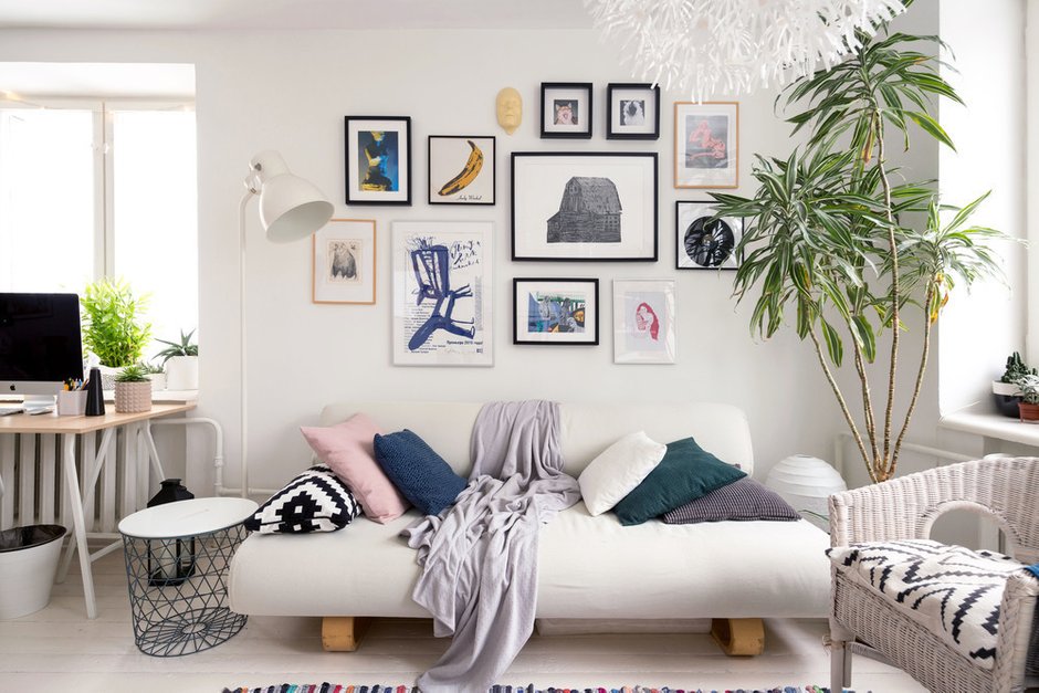 Фотография: Гостиная в стиле Скандинавский, Советы, весенняя уборка, как подготовить дом к весне – фото на INMYROOM