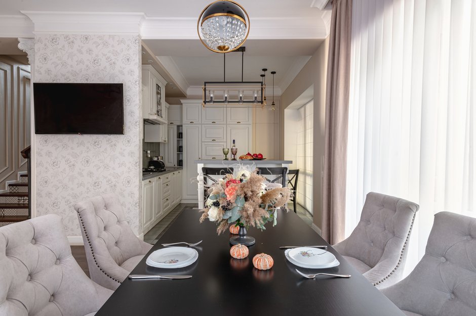 Фотография: Кухня и столовая в стиле Классический, Гостиная, Дом, Проект недели, Дом и дача, 4 и больше, Более 90 метров, Симферополь, Татьяна Петрова – фото на INMYROOM
