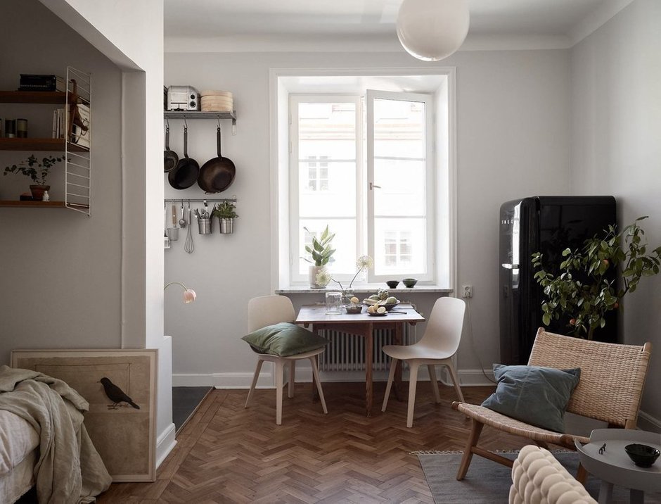 Фотография: Кухня и столовая в стиле Скандинавский, Малогабаритная квартира, Квартира, Швеция, Гид, дизайн-гид, малогабаритка, до 40 метров – фото на INMYROOM