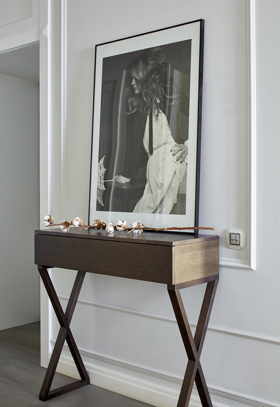 Фотография: Прихожая в стиле Классический, Современный, Эклектика, Квартира, Проект дня, Москва, Сергей Ананьев, новостройка, Ариана Ахмад, Татьяна Карякина, Монолитный дом, 4 и больше, Более 90 метров – фото на INMYROOM