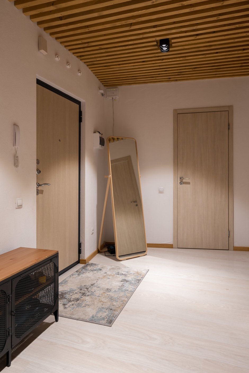 Фотография: Прихожая в стиле Современный, Минимализм, Проект дня, 2 комнаты, 40-60 метров, Сестрорецк, Ирина Жарина – фото на INMYROOM