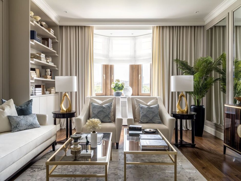 Фотография: Гостиная в стиле Классический, Квартира, Проект дня, Москва, Фрунзенская набережная, Сталинка, 4 и больше, Более 90 метров, Виктория Власова, неоклассика с элементами современного – фото на INMYROOM