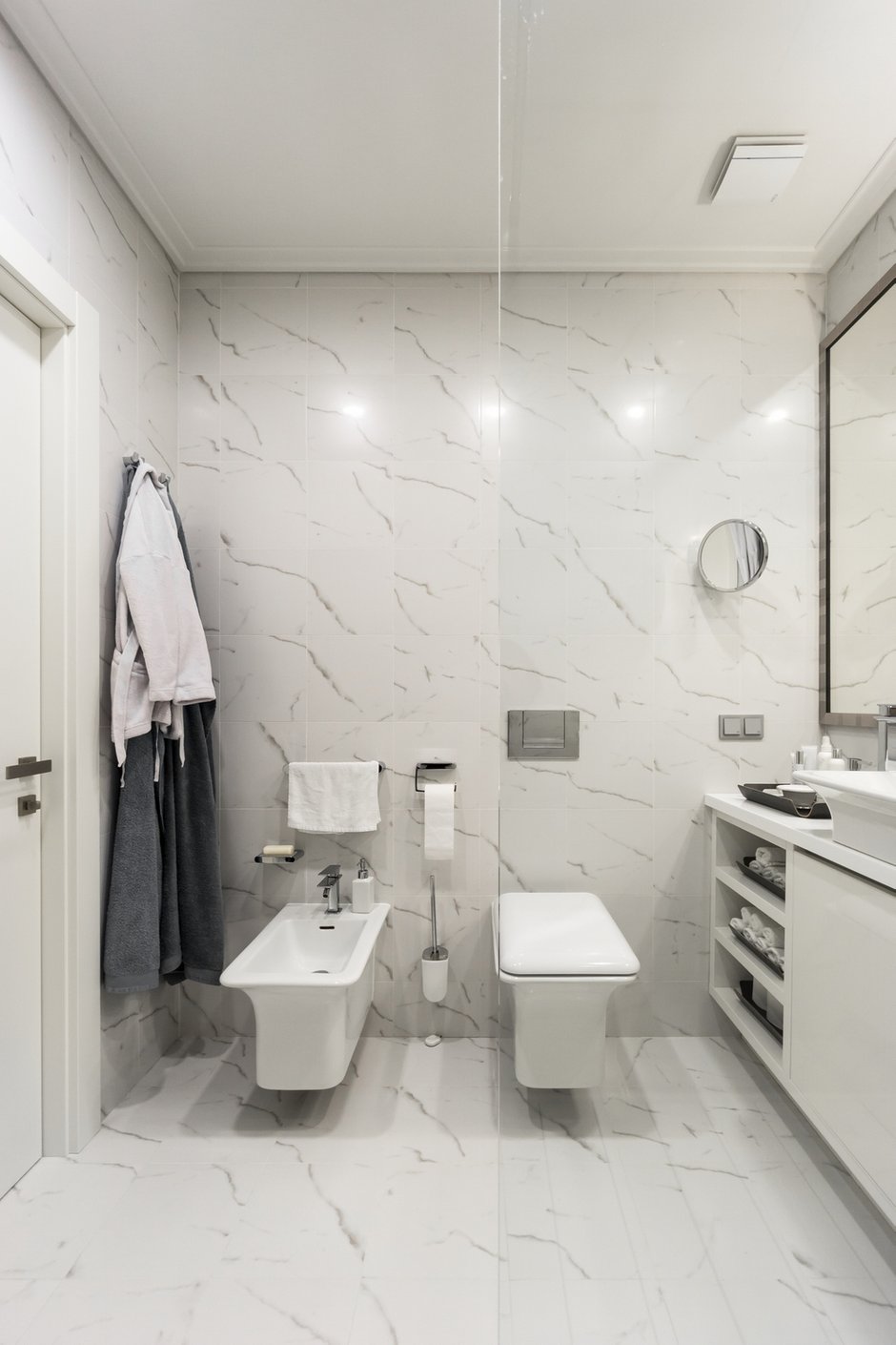 Фотография: Ванная в стиле Современный, Квартира, Проект недели, Москва, Кирпичный дом, 3 комнаты, Более 90 метров, Галина Микулик – фото на INMYROOM