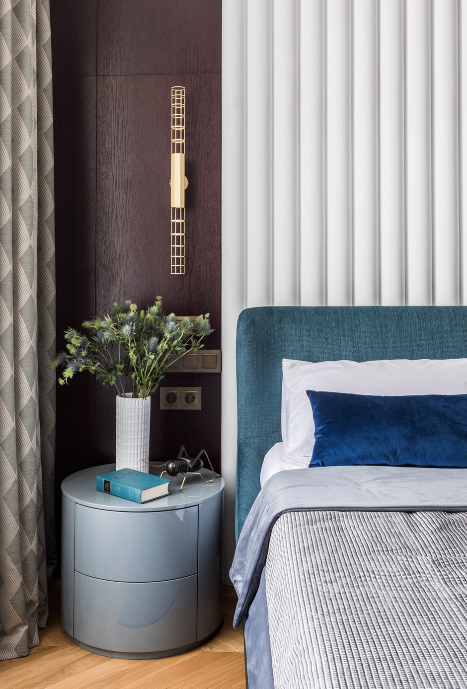 Фотография: Спальня в стиле Современный, Квартира, Проект недели, Москва, Ольга Черненко, 4 и больше, Более 90 метров – фото на INMYROOM