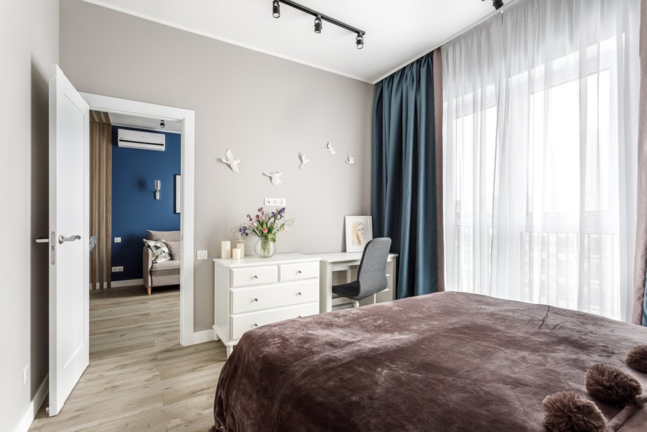 Фотография: Спальня в стиле Современный, Скандинавский, Квартира, Проект недели, Москва, 2 комнаты, 40-60 метров, Ирина Долганова – фото на INMYROOM