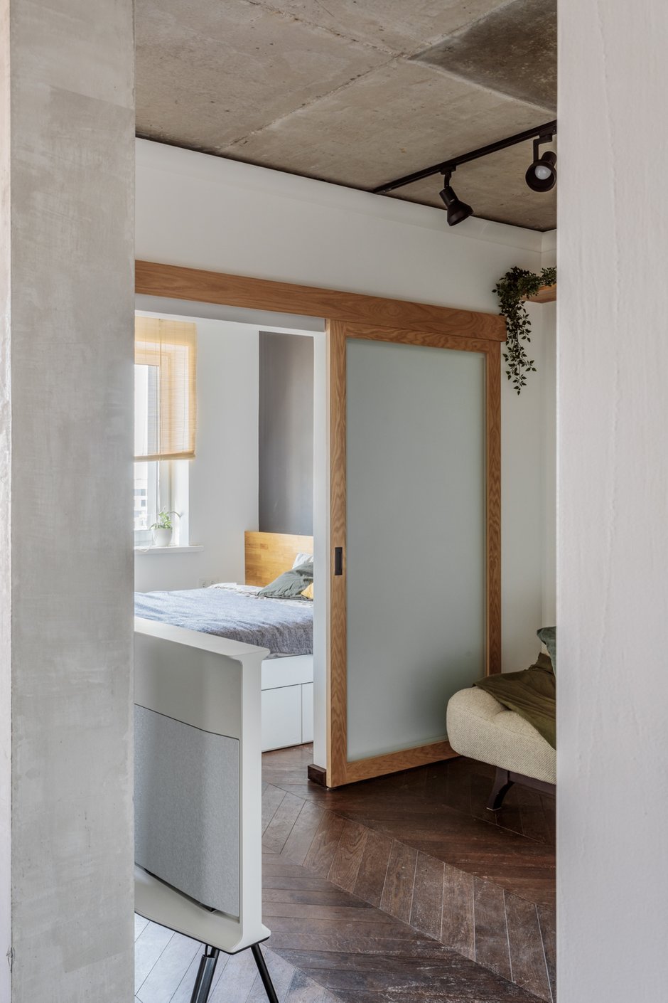 Фотография: Спальня в стиле Лофт, Современный, Квартира, Проект недели, Зеленоград, 2 комнаты, 40-60 метров, Наталья Купрейчук – фото на INMYROOM