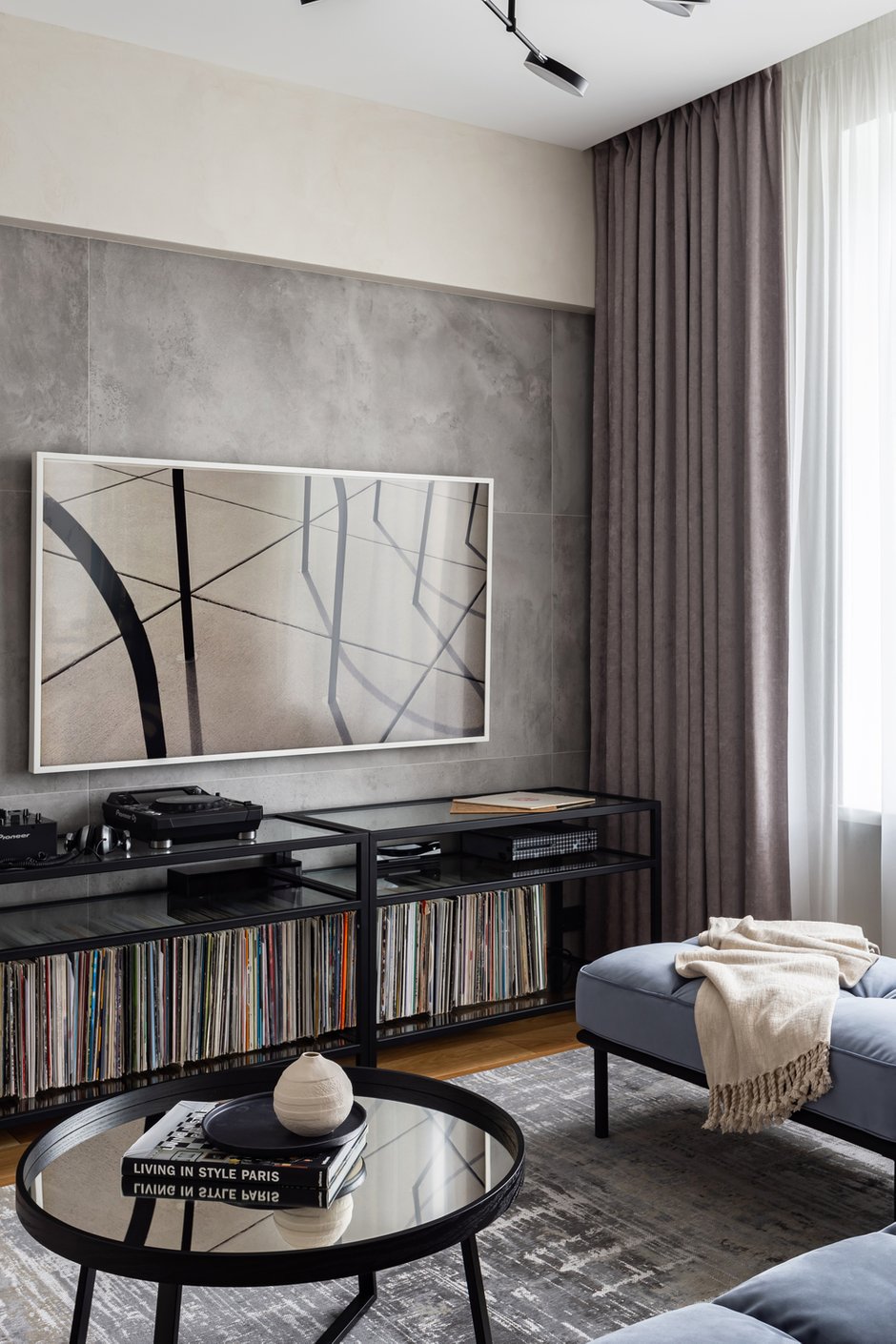 Фотография: Спальня в стиле Современный, Квартира, Проект недели, Москва, 3 комнаты, 60-90 метров, Яна Сочаво, Людмила Цыркова – фото на INMYROOM