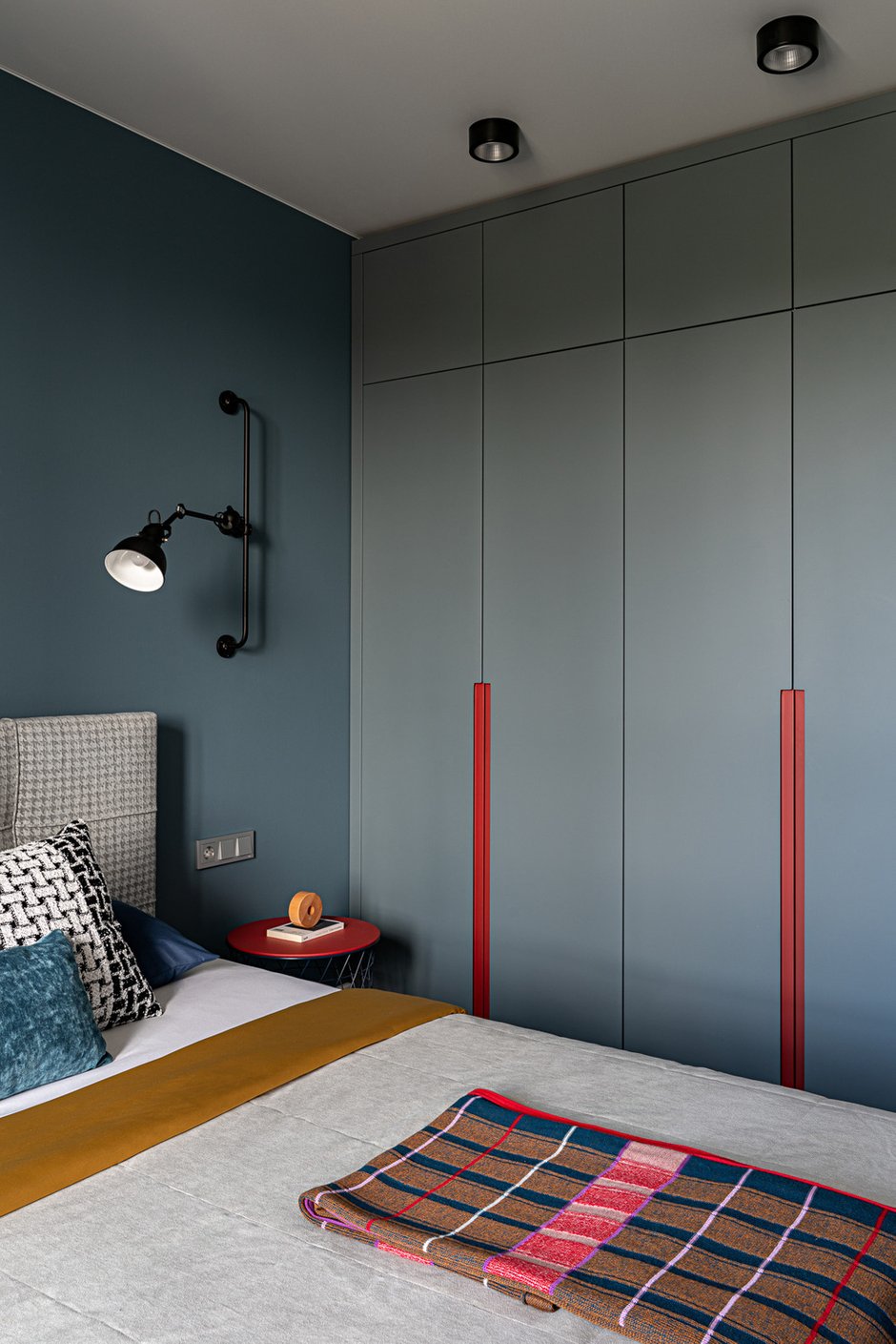 Фотография: Спальня в стиле Современный, Квартира, Проект недели, Казань, 2 комнаты, 40-60 метров, Элина Коба – фото на INMYROOM