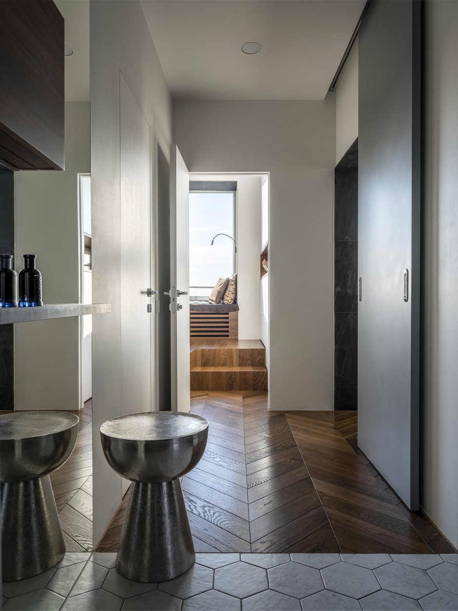 Фотография: Прихожая в стиле Современный, Минимализм, Малогабаритная квартира, Квартира, Проект недели, Санкт-Петербург, Алексей Иванов, Geometrium, 2 комнаты, до 40 метров, Александра Андриянова – фото на INMYROOM