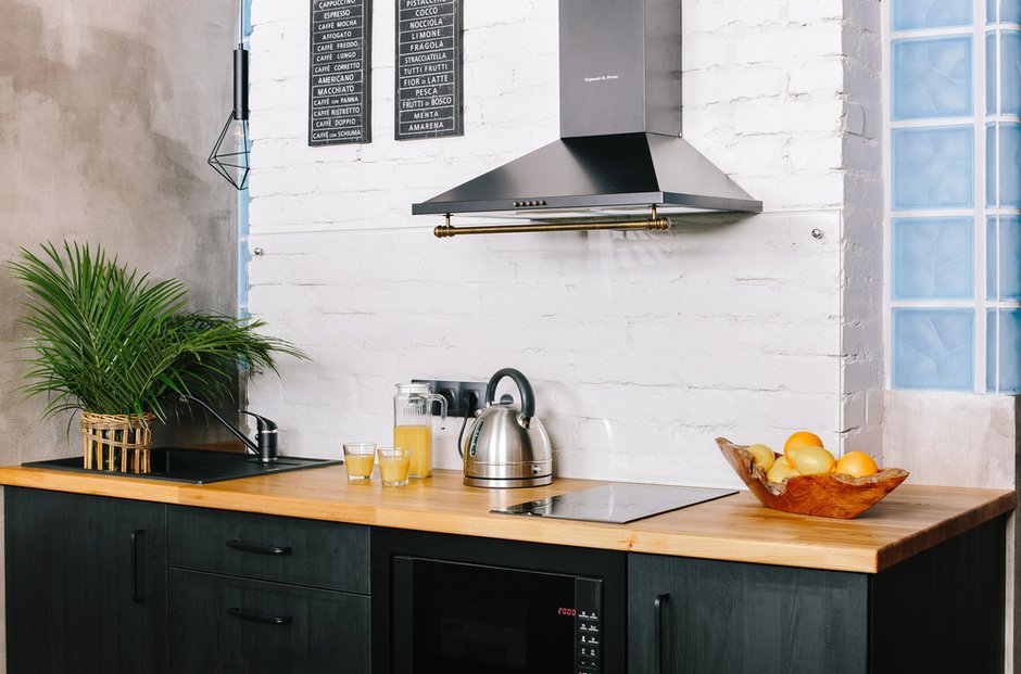 Фотография: Кухня и столовая в стиле Лофт, Квартира, Студия, Проект недели, Монолитный дом, до 40 метров, ЖК «Артемовские ворота», Артем, Приморский край, Анна Хом – фото на INMYROOM