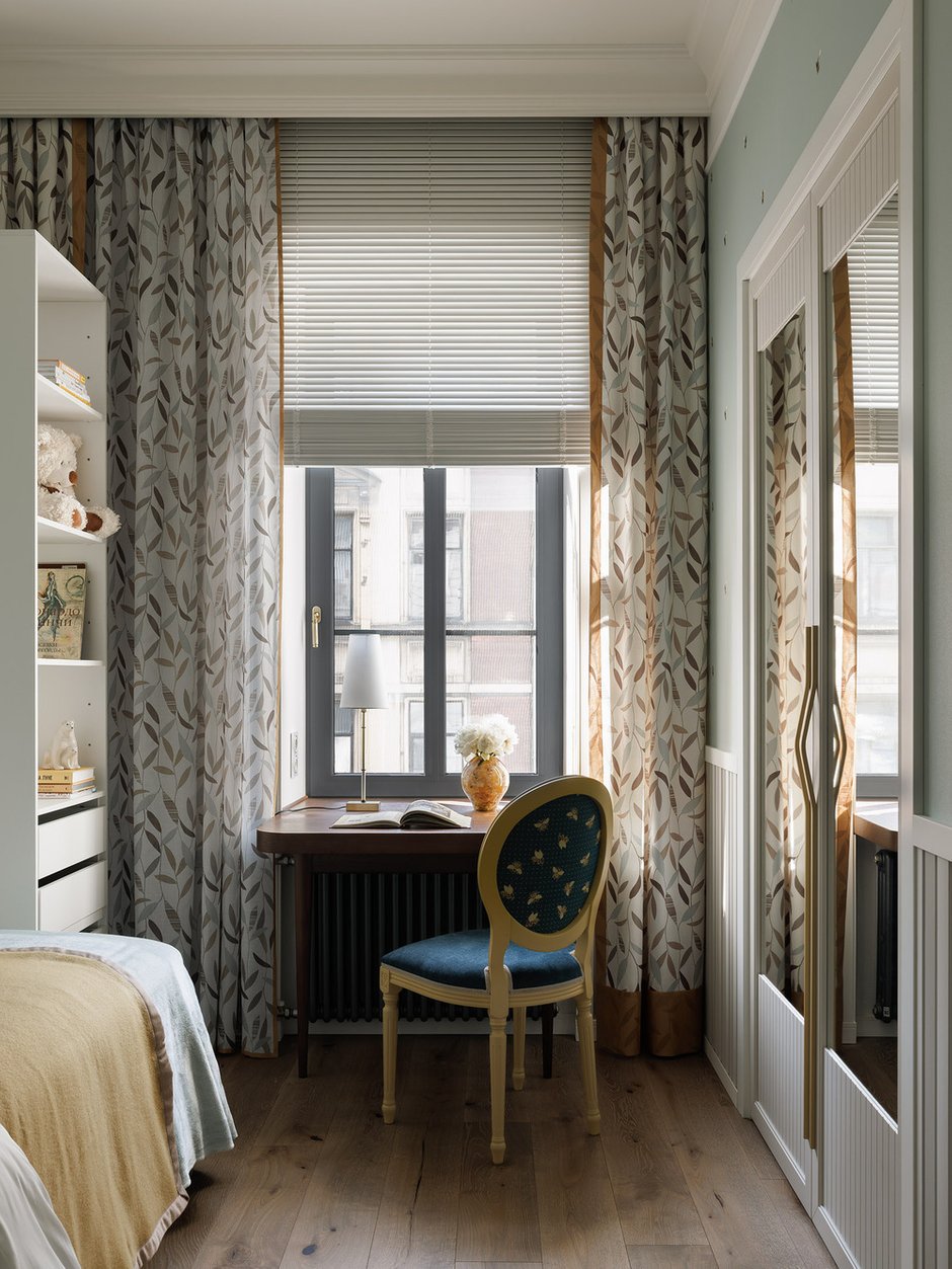 Фото: Детская комната в стиле Классика, Модерн, Квартира, Проект дня, Санкт-Петербург, Кирпичный дом, Более 90 метров, модерн с элементами классики и роскоши, Наталья Шмидт – фото на INMYROOM