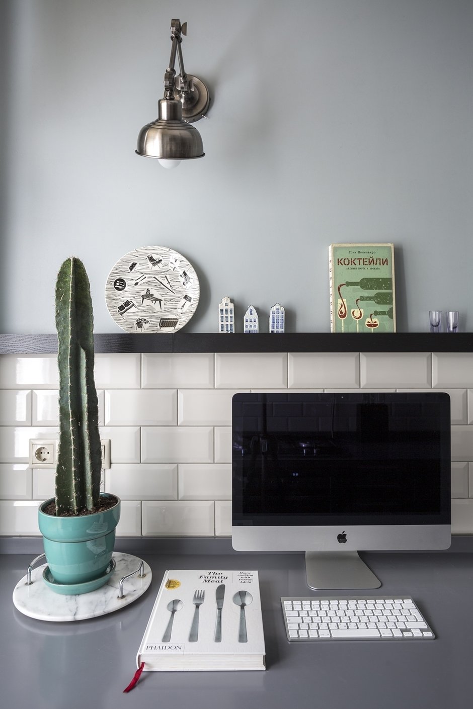 Фотография: Кабинет в стиле Современный, Эклектика, Квартира, Проект недели, Москва, Елена Зуфарова, Сталинка, 2 комнаты, 40-60 метров – фото на INMYROOM