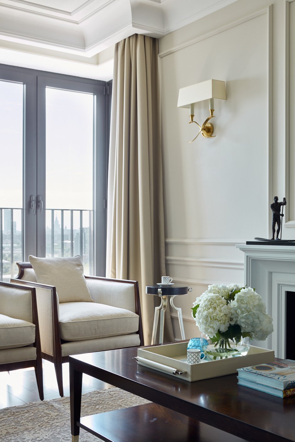 Фотография: Гостиная в стиле Классический, Современный, Квартира, Проект недели, Москва, 2 комнаты, 60-90 метров, Анна Максимова, #эксклюзивныепроекты – фото на INMYROOM