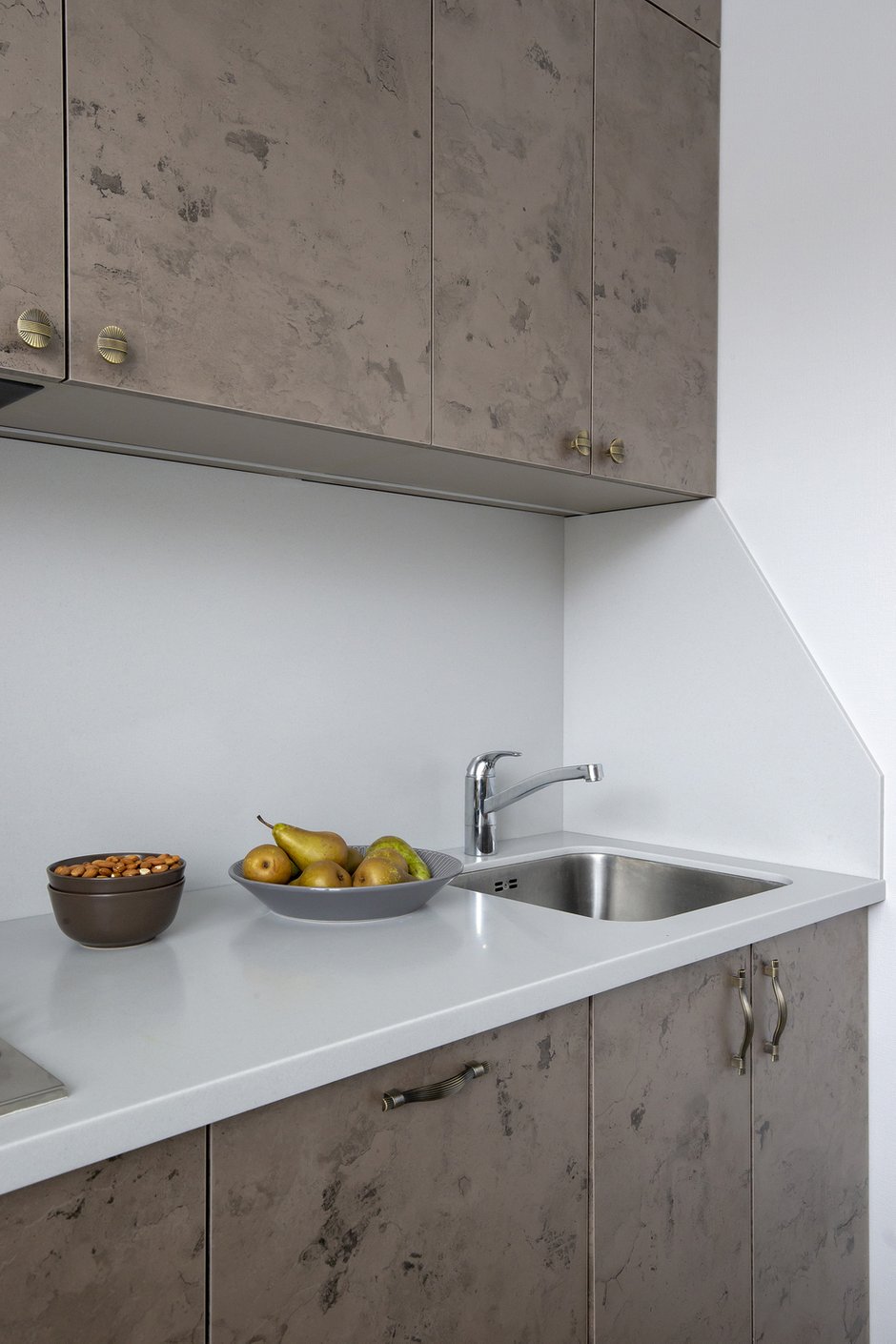 Фотография: Кухня и столовая в стиле Современный, Квартира, Проект дня, Санкт-Петербург, Кирпичный дом, 3 комнаты, 40-60 метров, Елена Пылина – фото на INMYROOM