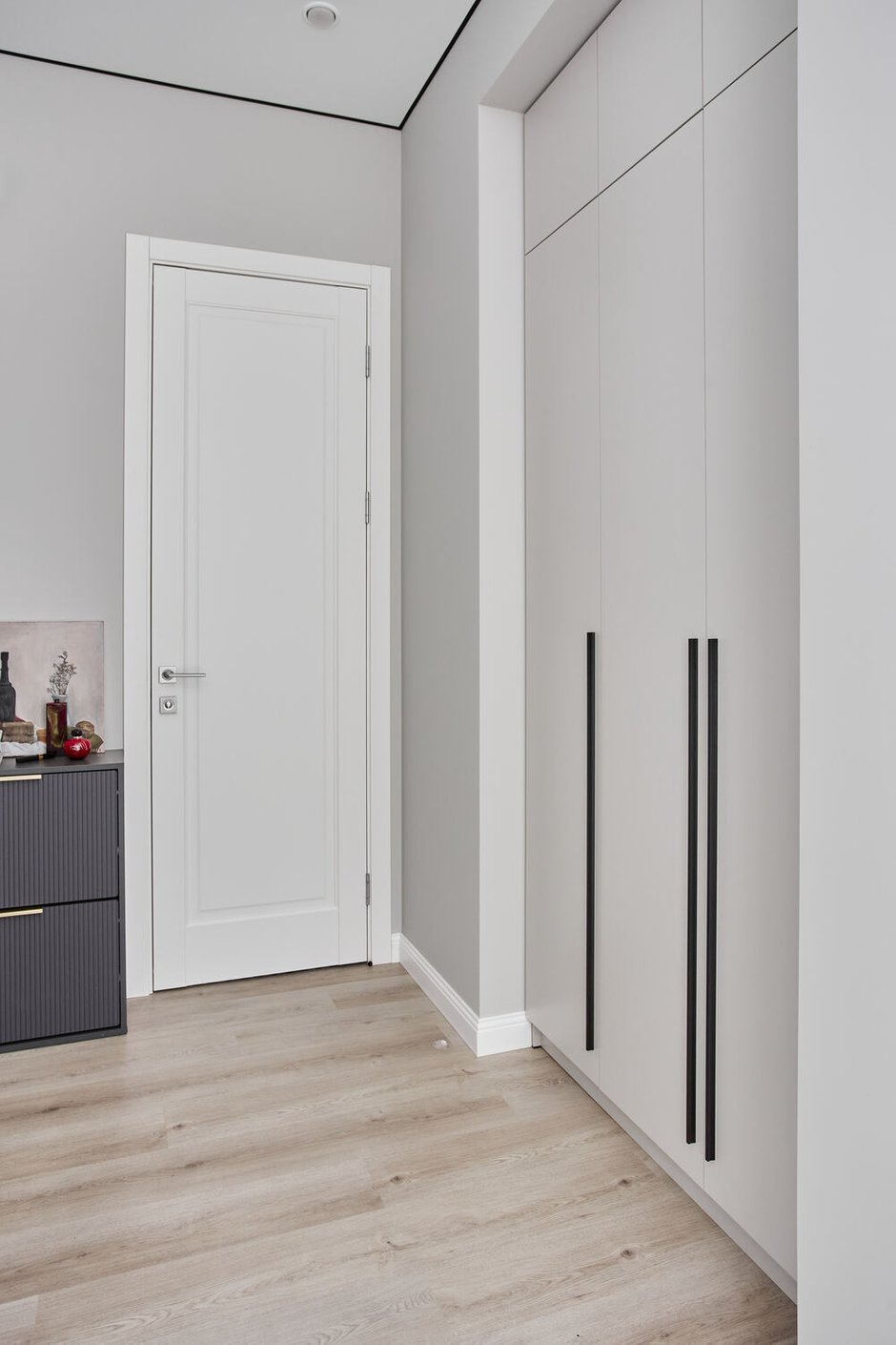 Фотография: Прихожая в стиле Современный, Малогабаритная квартира, Квартира, Проект дня, Санкт-Петербург, 1 комната, 40-60 метров, Александра Войнова – фото на INMYROOM