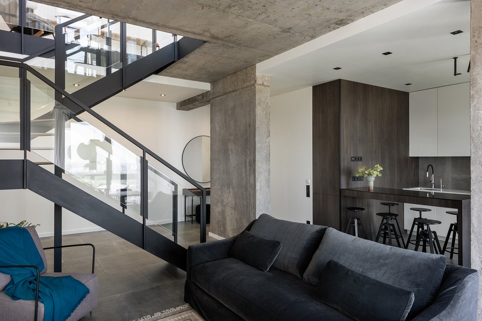 Фотография: Гостиная в стиле Лофт, Современный, Квартира, Проект дня, Киев, PLANiUM, 4 и больше, Более 90 метров – фото на INMYROOM