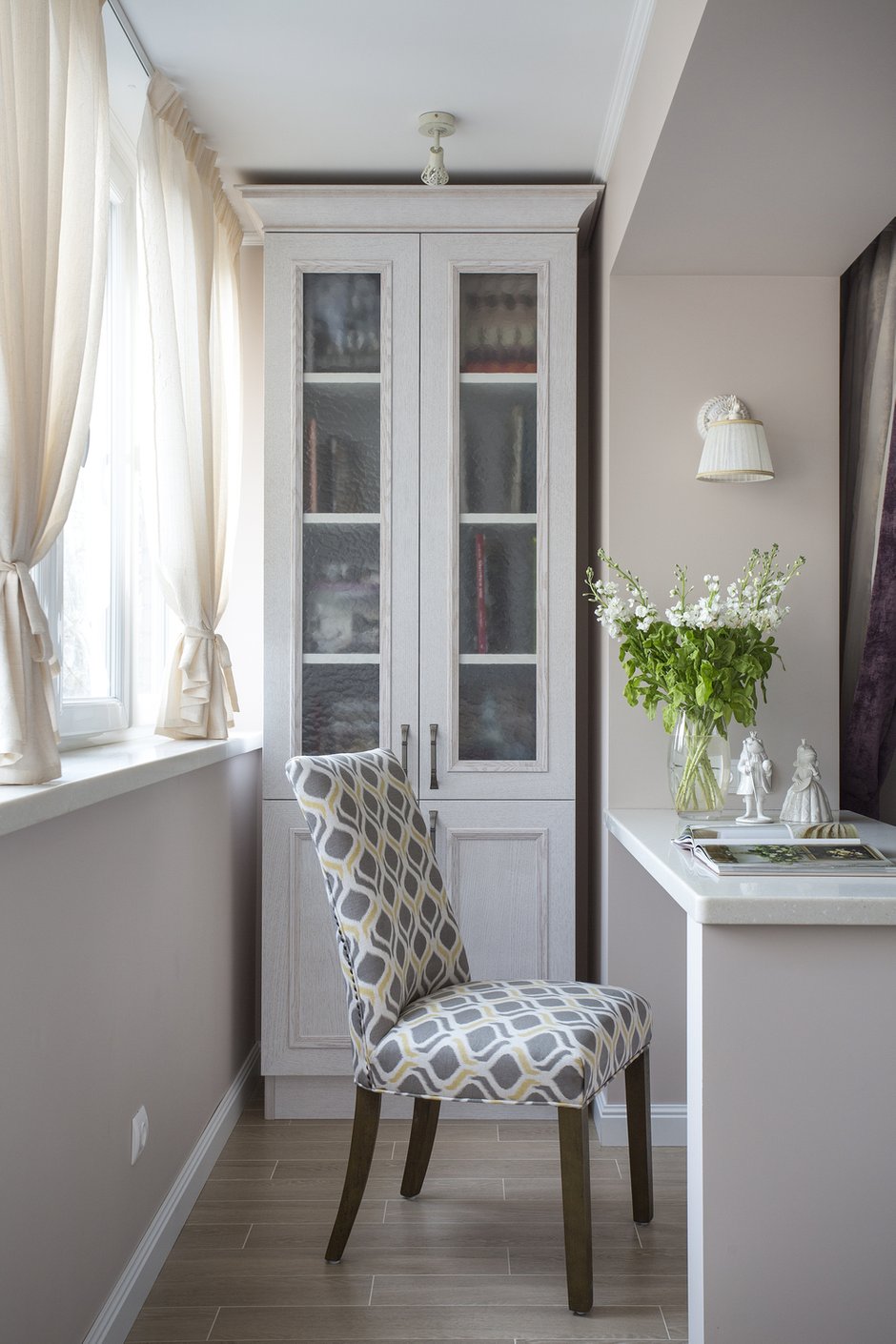 Фотография: Кухня и столовая в стиле Прованс и Кантри, Современный, Квартира, Проект недели, Москва, Кирпичный дом, 2 комнаты, 40-60 метров, Татьяна Фабричная, Студия «Декотренд» – фото на INMYROOM