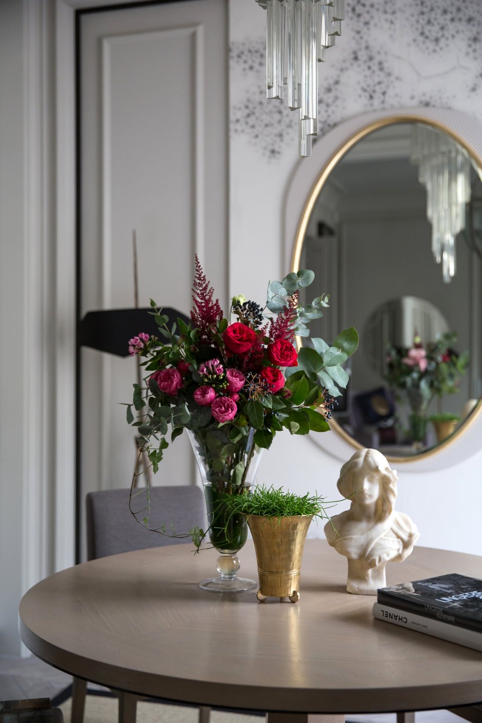 Фотография: Декор в стиле Классический, Квартира, Проект недели, Москва, Марина Филиппова, 2 комнаты, 60-90 метров, #эксклюзивныепроекты – фото на INMYROOM