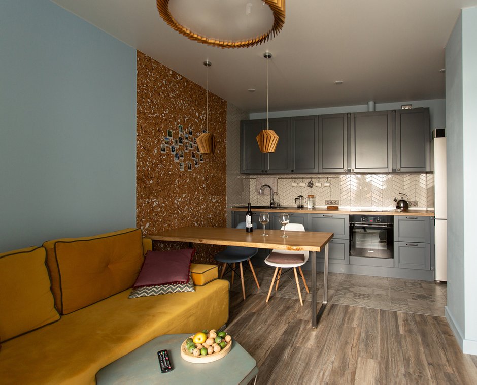 Фотография: Кухня и столовая в стиле Современный, Скандинавский, Малогабаритная квартира, Квартира, Проект недели, Химки, 2 комнаты, LeBero, Ольга Березуева, ПРЕМИЯ INMYROOM – фото на INMYROOM