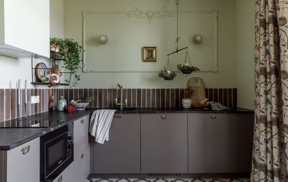 Фотография:  в стиле , Советы, что делать, хранение вещей, расхламление, Как организовать хранение вещей, что делать с бабушкиными вещами, Накопительство – фото на INMYROOM