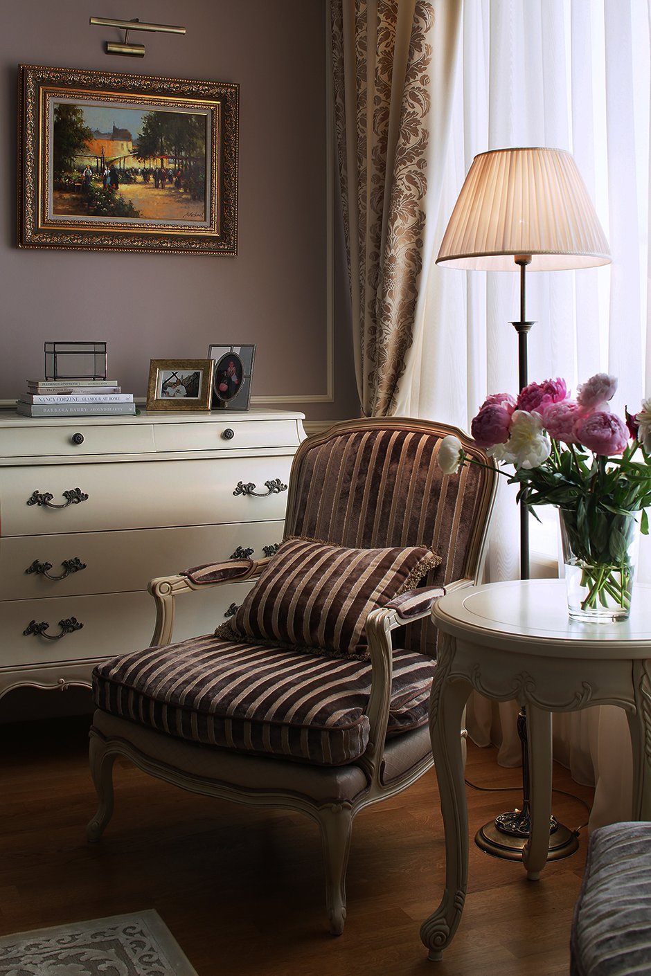 Фотография: Гостиная в стиле Классический, Дом, Проект недели, Москва, Таунхаус, Елена Симкина – фото на INMYROOM