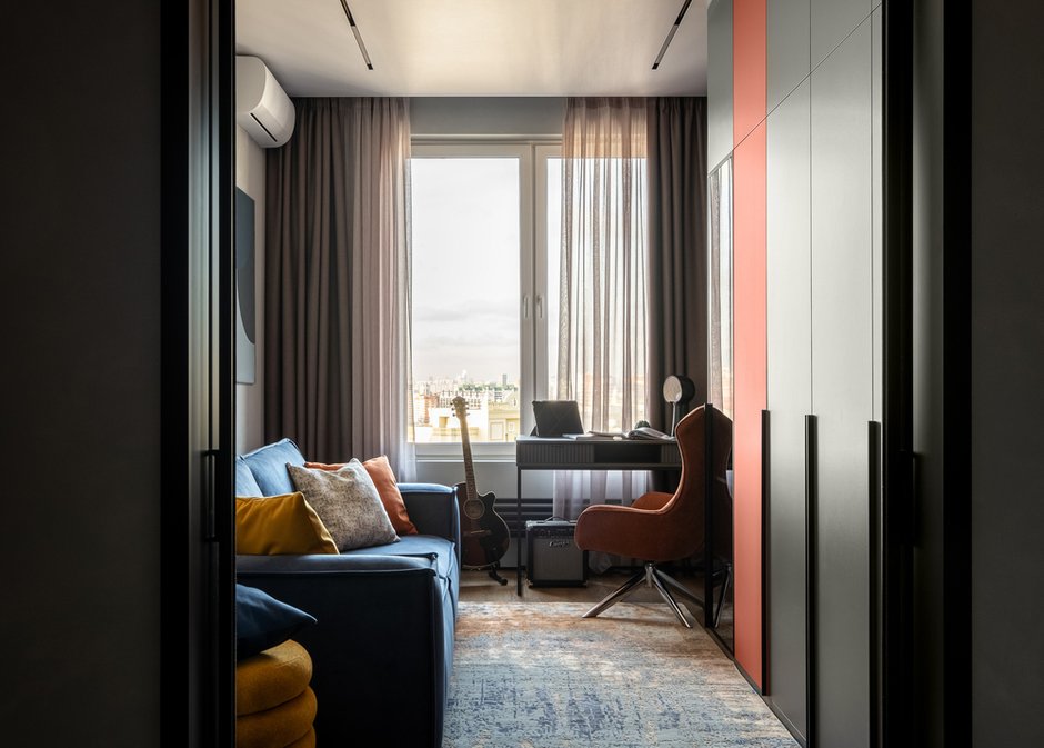 Фотография:  в стиле , Квартира, Проект дня, Москва, 2 комнаты, 60-90 метров, современный с элементами минимализма и арт-деко, Маргарита Макурина – фото на INMYROOM