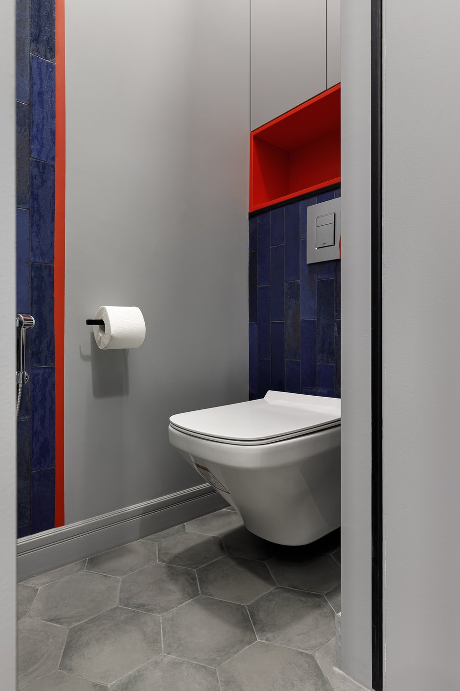 Фотография: Ванная в стиле Современный, Квартира, Проект дня, Москва, Сталинка, Кирпичный дом, 4 и больше, Более 90 метров, Марина Рукавишникова – фото на INMYROOM