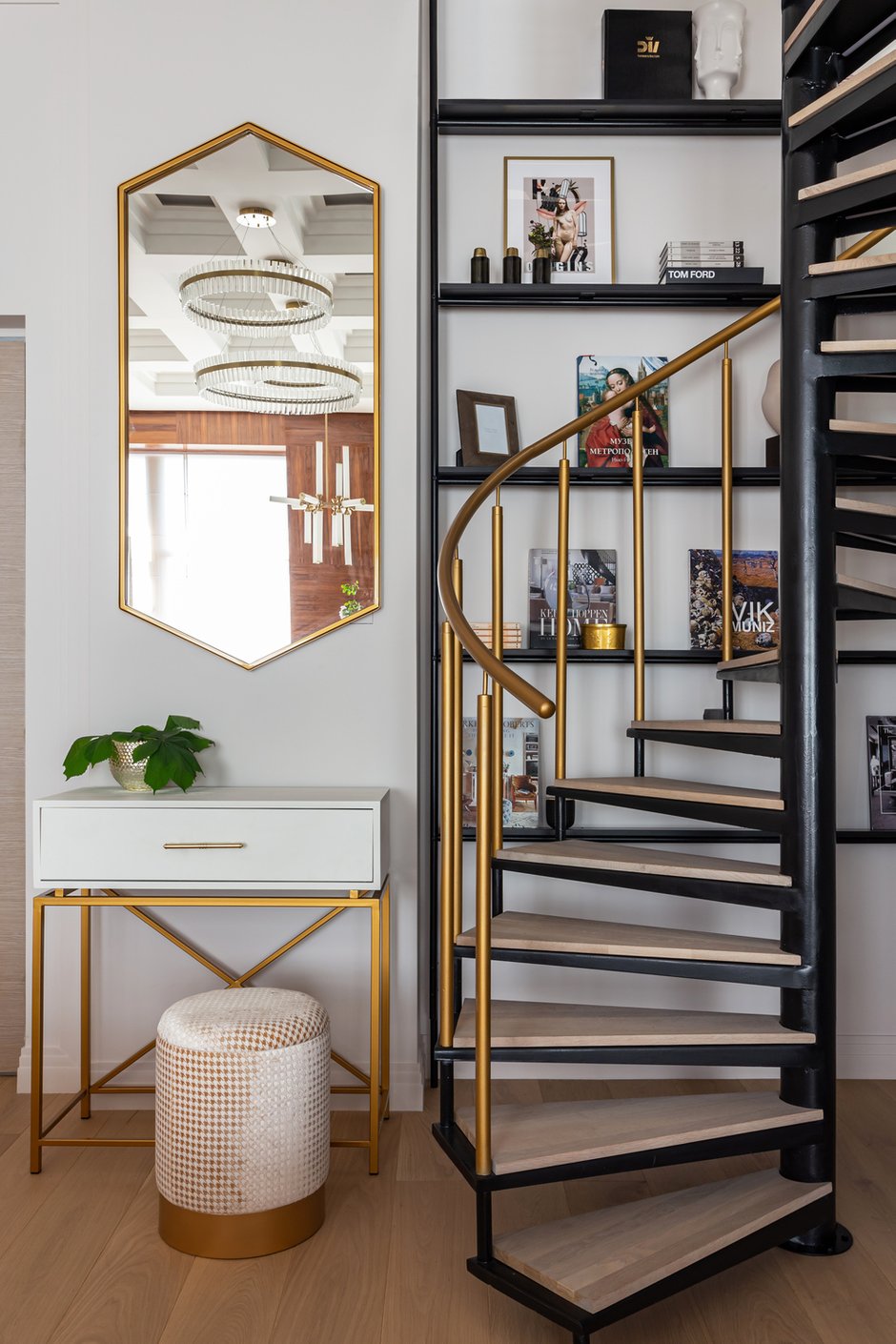 Фото: Прихожая в стиле Модерн, Квартира, Проект дня, 2 комнаты, 60-90 метров, Олеся Решетникова – фото на INMYROOM