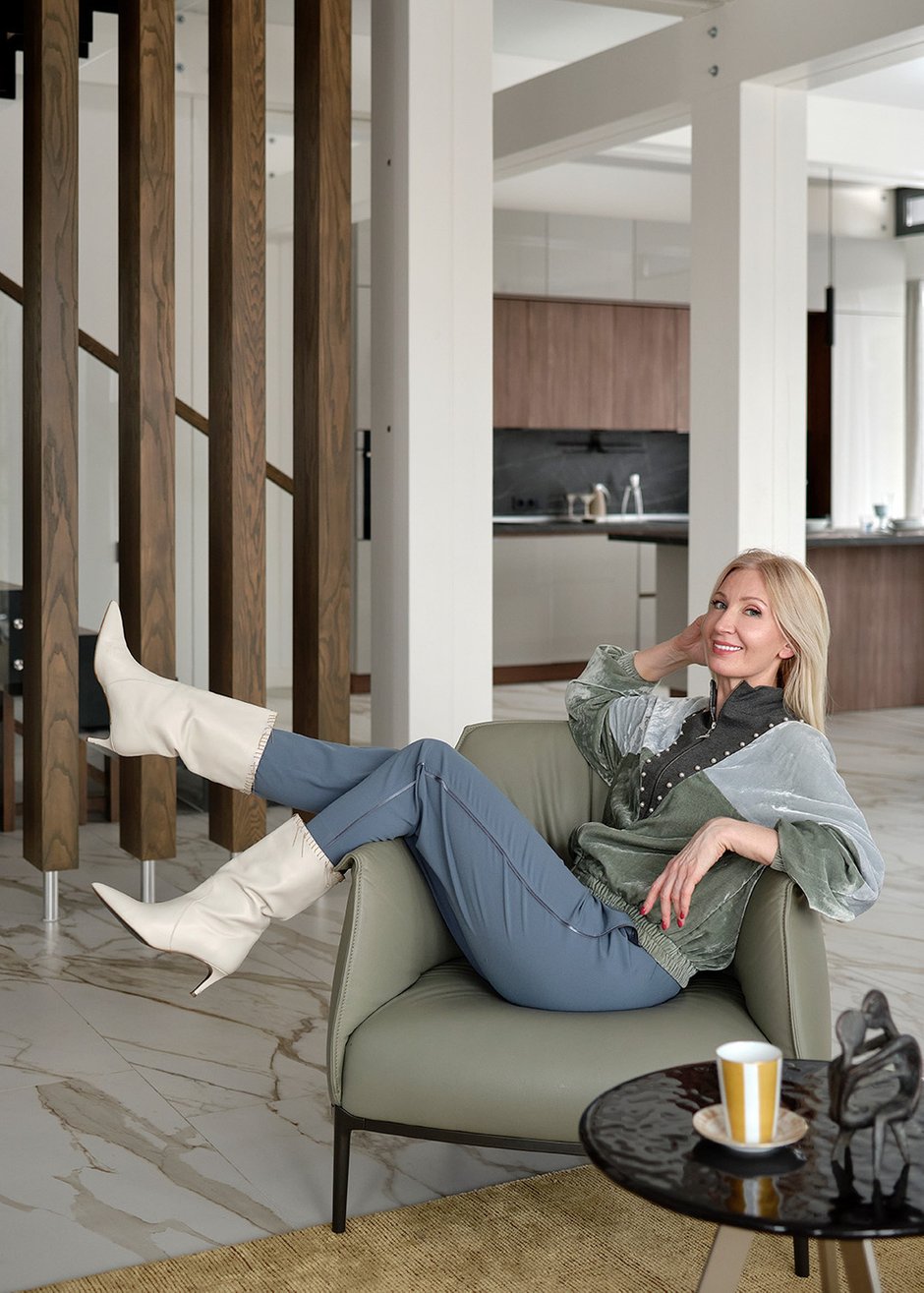 Фотография: Кухня и столовая в стиле Современный, Проект дня, Дача, Подмосковье, Блочный дом, 4 и больше, Более 90 метров, Марина Жеренко – фото на INMYROOM