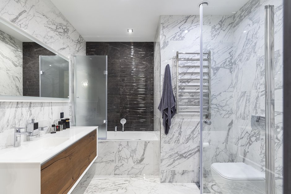 Фотография: Ванная в стиле Современный, Квартира, Белый, Проект недели, Черный, Москва, Бежевый, Коричневый, 2 комнаты, 60-90 метров, Юлия Жирнова – фото на INMYROOM