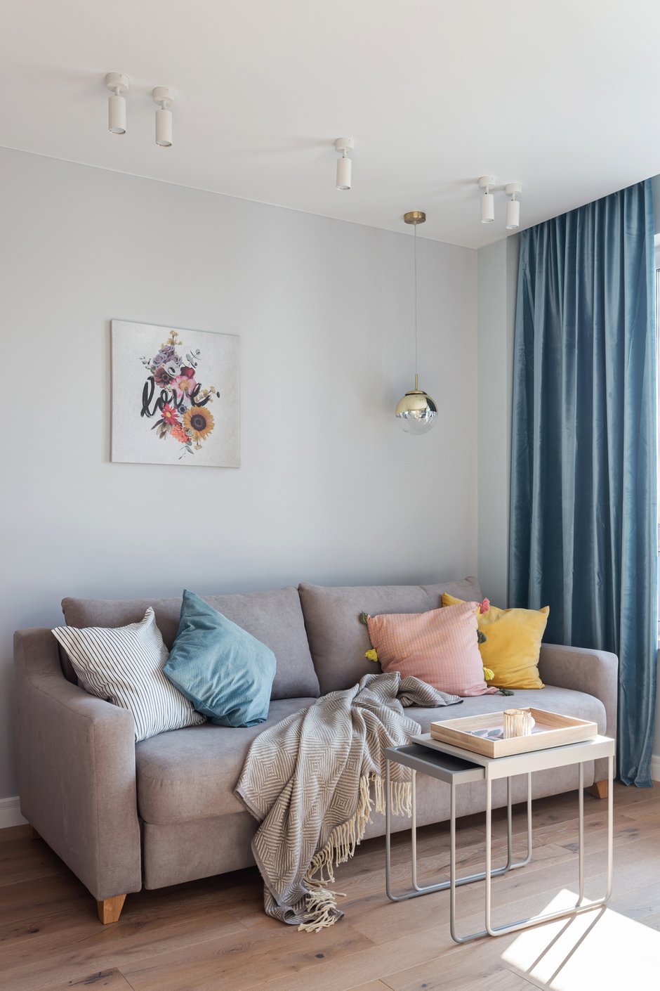 Фотография: Гостиная в стиле Современный, Квартира, Проект дня, Москва, Татьяна Иванова, 2 комнаты, 40-60 метров – фото на INMYROOM