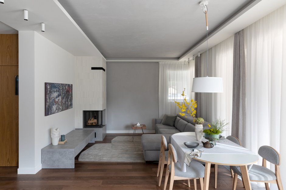 Фотография: Гостиная в стиле Современный, Минимализм, Дом, Проект дня, Дом и дача, Ленинградская область, 4 и больше, Более 90 метров, Светлана Куксова, минимализм с элементами современного дизайна – фото на INMYROOM