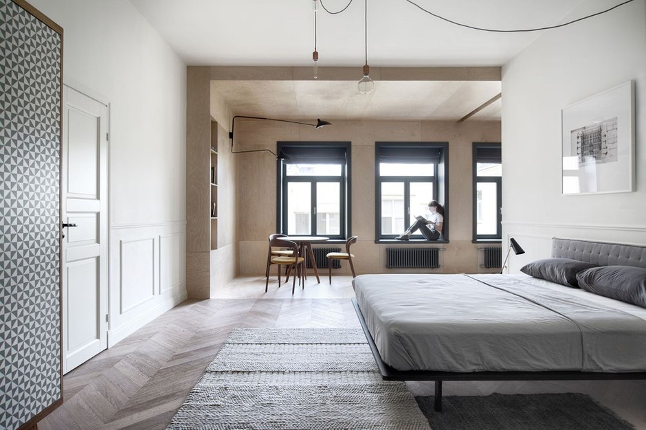 Фотография: Спальня в стиле Минимализм, Эклектика, Квартира, Проект недели, Санкт-Петербург, Кирпичный дом, 4 и больше, Более 90 метров, INT2architecture – фото на INMYROOM