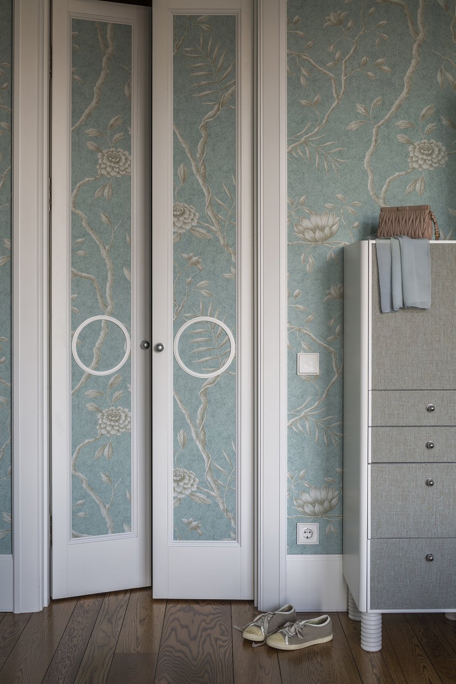 Фотография:  в стиле , Современный, Эклектика, Квартира, Проект недели, Москва, Михаил Свистунов, Монолитный дом, 4 и больше, Более 90 метров – фото на INMYROOM