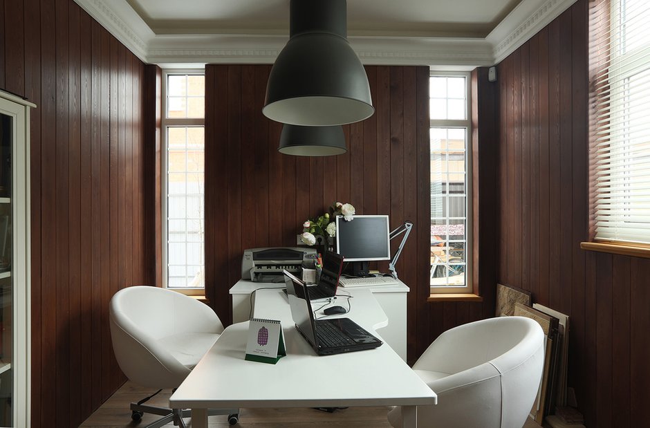 Фотография:  в стиле , Дом, Россия, Artemide, Vitra, IKEA, Проект недели, Ideal Lux, Hansgrohe, Tikkurila, Quickstep, Bosсh, Boras Tapeter, Бурцево, Sharp, Parador, Stroeher, Анна Жемерева, П-образная кухня – фото на INMYROOM