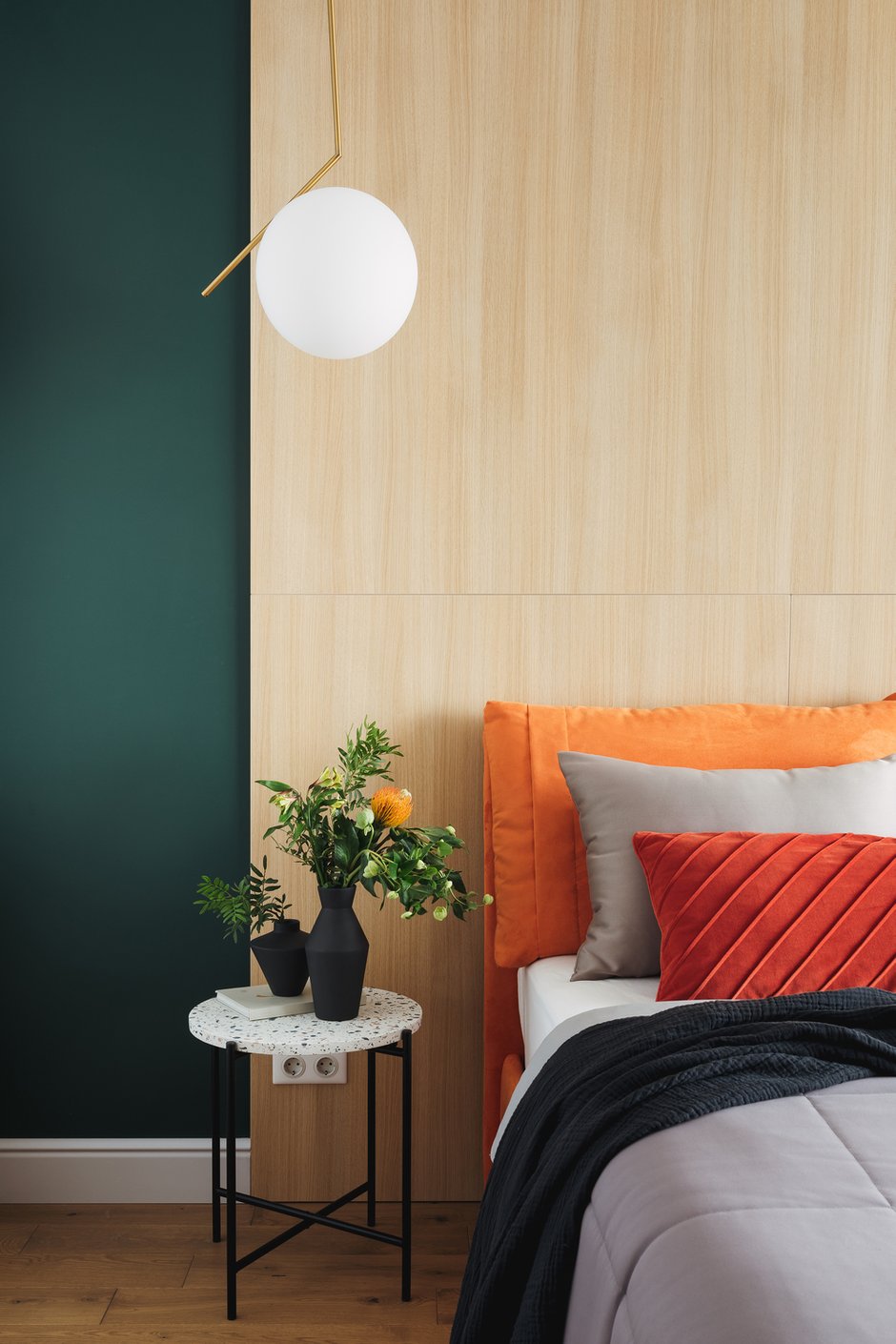 Фотография: Спальня в стиле Современный, Лофт, Квартира, Проект недели, Санкт-Петербург, Монолитный дом, 2 комнаты, 60-90 метров, Анна Симонова, Ирина Шестопалова – фото на INMYROOM